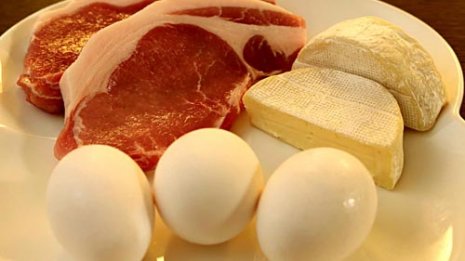 肉、卵、チーズで長寿…目からウロコ「沖縄式健康法」とは？
