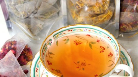 夏のカラダをサポート 中国茶＆ハーブティーの意外な効果