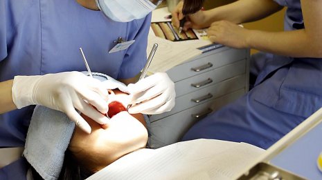 削らない虫歯治療法と人気 「ヒールオゾン治療」はいま
