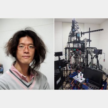 西村智教授（左）が開発した８Ｋ顕微鏡