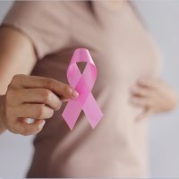 乳がん<5>「部分切除」より「全摘」を選ぶ患者が増えたワケ