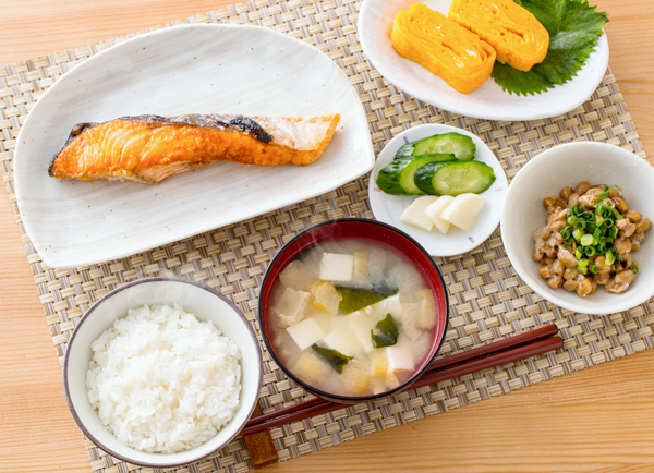 バランスの取れた日本食は長生きにつながる