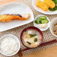 欧州で論文報告 日本食を食べる頻度が多い人は長生きする