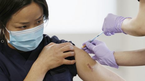 厚労省のワクチン承認・使用手続きはどうなっているのか