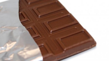 ミルクチョコレートを朝一番に100g食べれば痩せる スペインの大学研究チームが発表