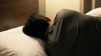 首<下>睡眠中の首の姿勢の正しさは寝返りの良さにあらわれる