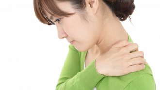 肩凝りは肩や首に原因があるとは限らない 意外な病気かも