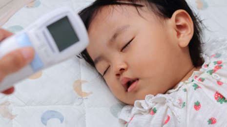 【突発性発疹】乳幼児が生まれて初めて経験する高熱で座薬が使われる