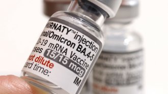 「BA.5」対応ワクチンの女性2人含む接種後死亡は1909件 厚労省が報告