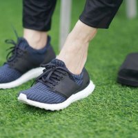 「靴」を変えれば膝痛が改善する？ 6割が効果を実感 豪州の研究グループが発表