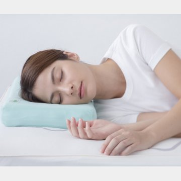 整形外科枕ワイドターン（税込み3万8500円＝オンライン割引3万5200円）／（提供写真）