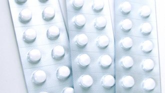 コロナ治療では高価な新薬が注目されるが…安全性が高く安価な胆石の薬で撃退できる？