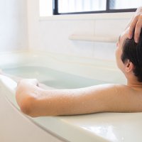 高血圧予防のための温泉浴は午後7時以降が効果的？ 別府市調査