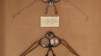 「長崎夜話草」に登場するメガネを最初に作った日本人の正体とは