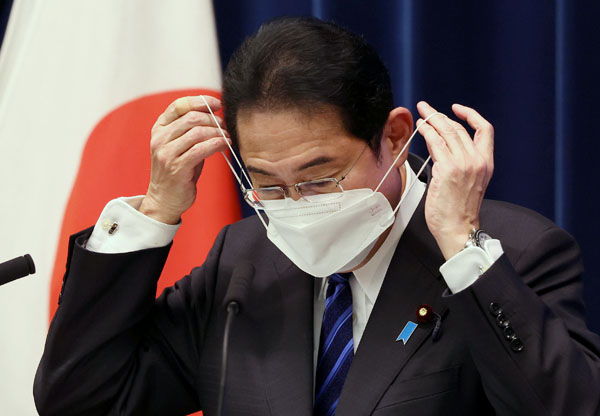 岸田首相もマスクを外す？（Ｃ）ＪＭＰＡ