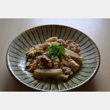 レンコンと豚肉、豆腐の潤い炒め（提供写真）