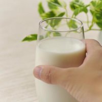 認知症の予防には牛乳より豆乳が効果的…栄養学専門誌で報告