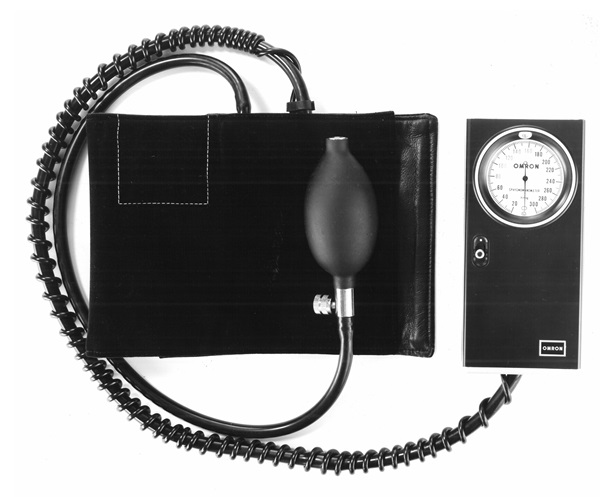 マノメータ式電子血圧計